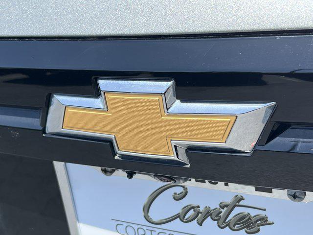 Photo of 2024 Gray Chevrolet Traverse