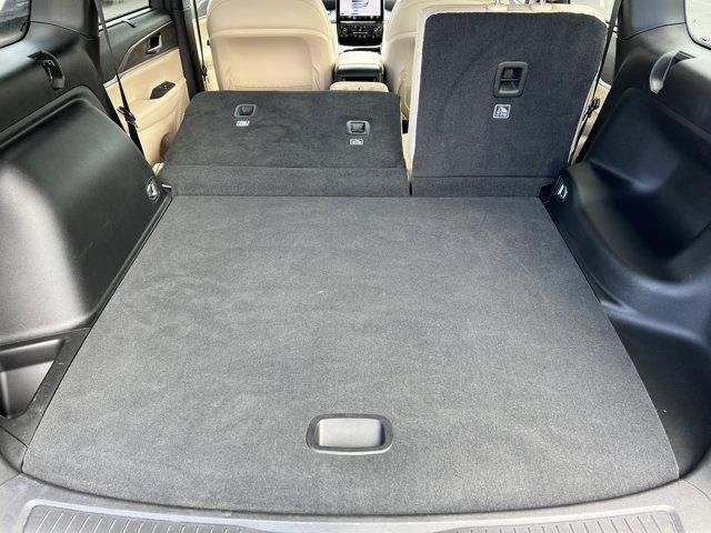 Photo of 2023 Rocky Mountain Pearlcoat Jeep Grand Cherokee