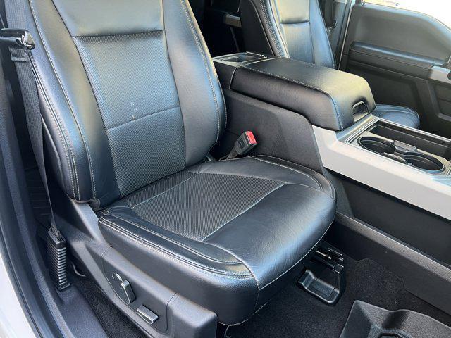 Photo of 2019 White Platinum Ford F-350
