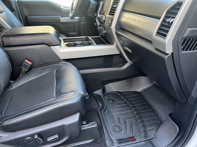 Photo of 2019 White Platinum Ford F-350