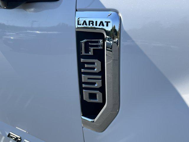 Photo of 2019 White Platinum Ford F-350