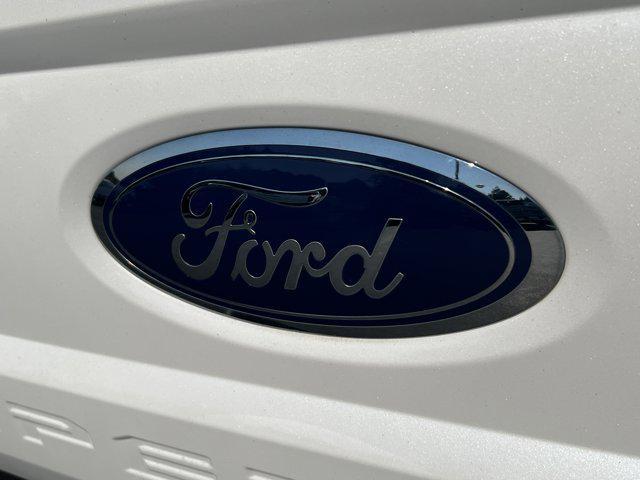 Photo of 2019 White Platinum Ford F-350