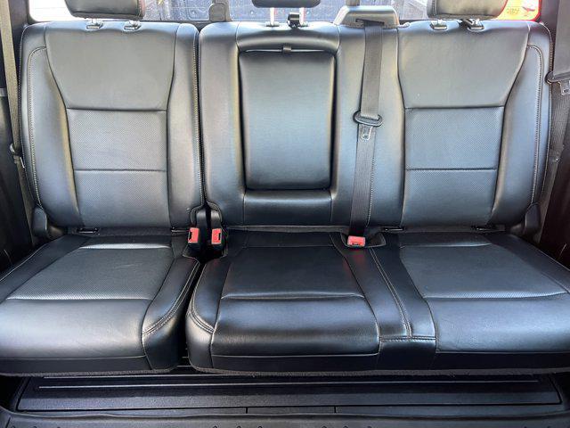 Photo of 2019 White Platinum Ford F-350