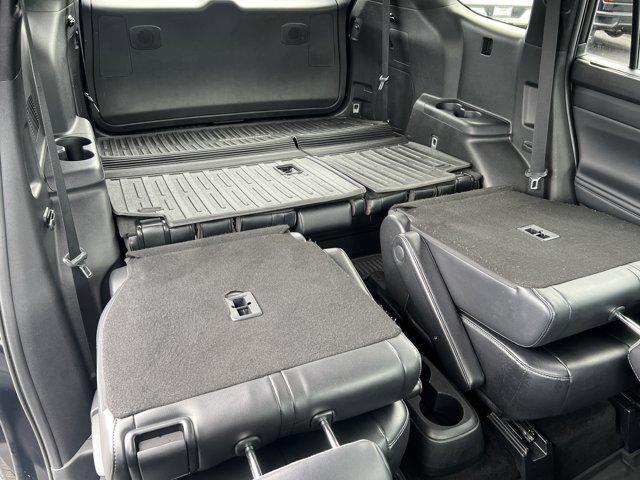 Photo of 2022 Midnight Black Metallic Toyota Highlander