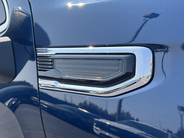 Photo of 2023 Pacific Blue Metallic GMC Sierra 1500