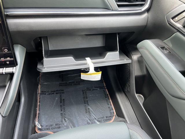 Photo of 2026 Summit White GMC Terrain
