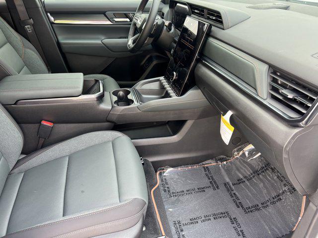 Photo of 2026 Summit White GMC Terrain