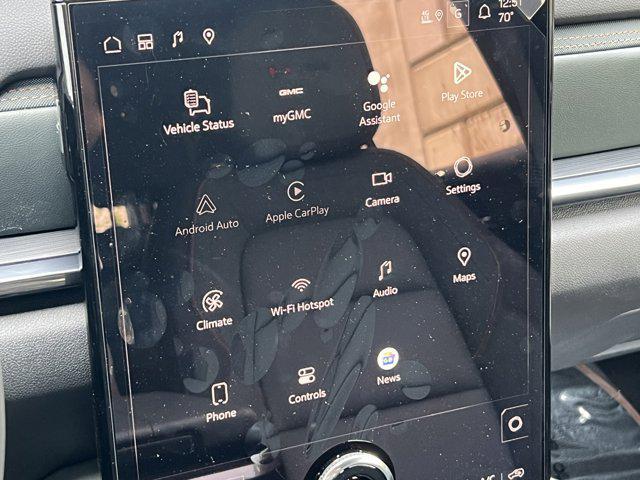 Photo of 2026 Summit White GMC Terrain