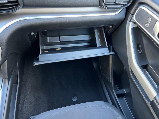 Photo of 2021 Oxford White Ford Explorer