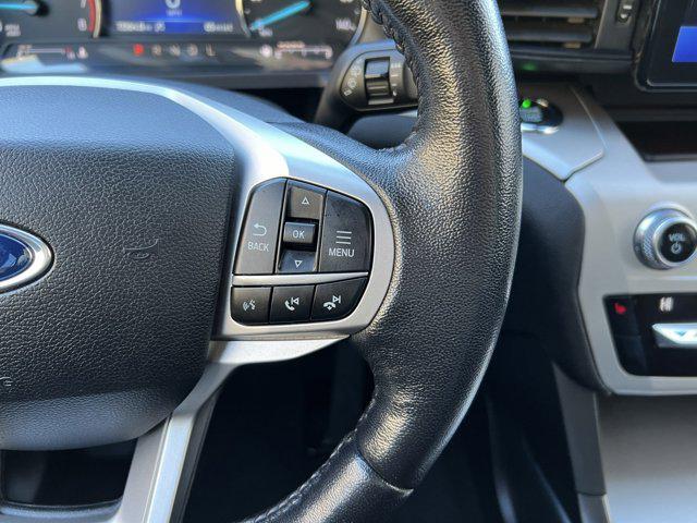 Photo of 2021 Oxford White Ford Explorer