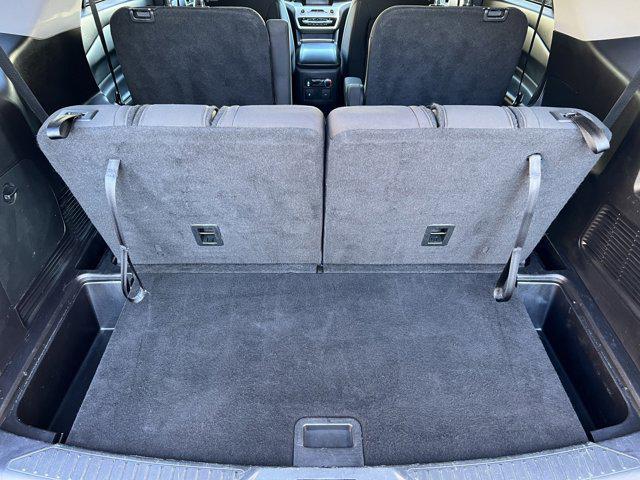 Photo of 2021 Oxford White Ford Explorer