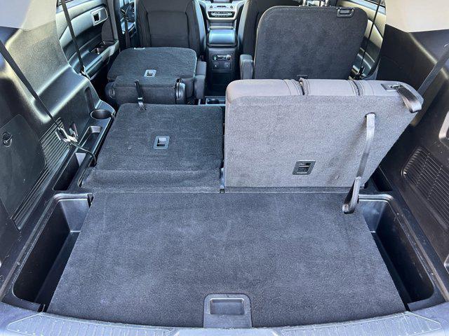Photo of 2021 Oxford White Ford Explorer