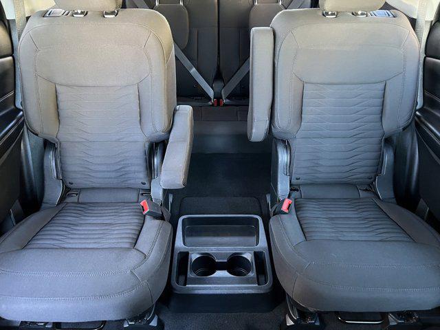 Photo of 2021 Oxford White Ford Explorer