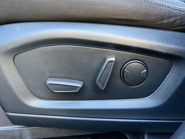 Photo of 2021 Oxford White Ford Explorer