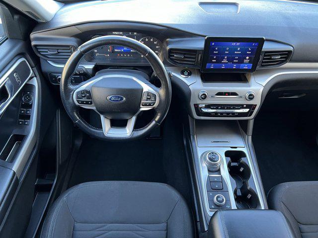 Photo of 2021 Oxford White Ford Explorer