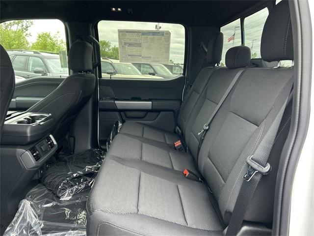 Photo of 2025 Oxford White Ford F-150
