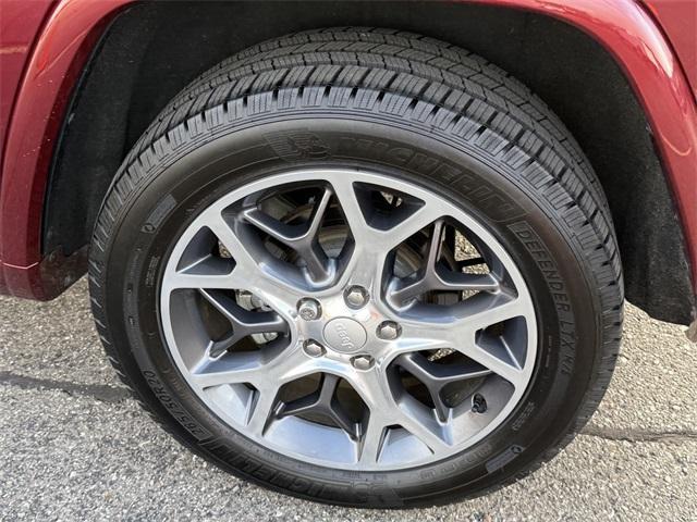 Photo of 2019 Velvet Red Pearlcoat Jeep Grand Cherokee