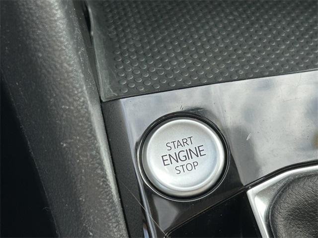 Photo of 2023 Deep Black Pearl Effect Volkswagen Taos