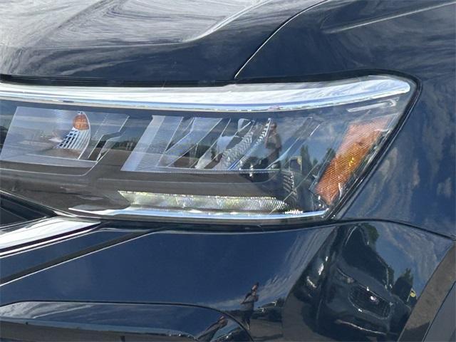 Photo of 2023 Deep Black Pearl Effect Volkswagen Taos