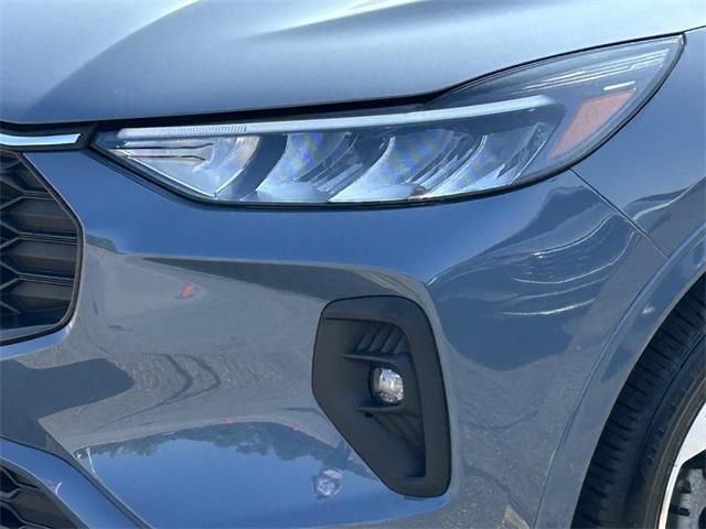 Photo of 2023 Vapor Blue Metallic Ford Escape