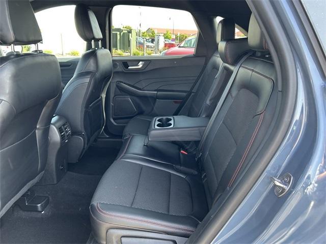 Photo of 2023 Vapor Blue Metallic Ford Escape