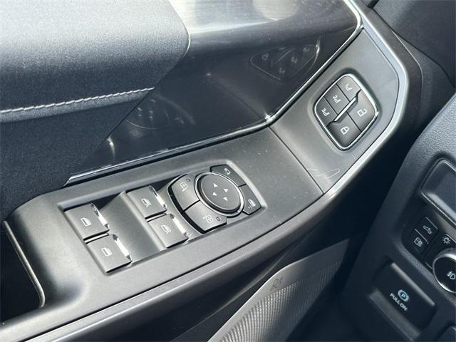 Photo of 2025 Star White Ford F-150