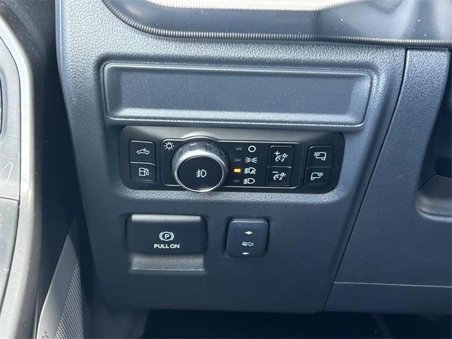 Photo of 2025 Star White Ford F-150