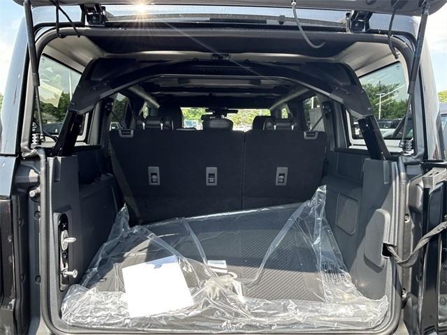 Photo of 2025 Shadow Black Ford Bronco