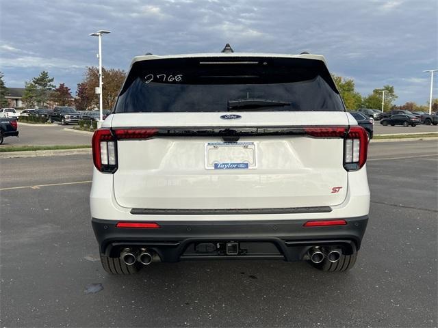 Photo of 2025 Star White Ford Explorer