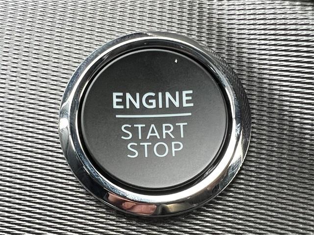 Photo of 2025 Star White Ford Explorer