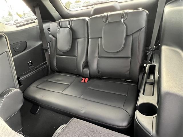 Photo of 2025 Star White Ford Explorer