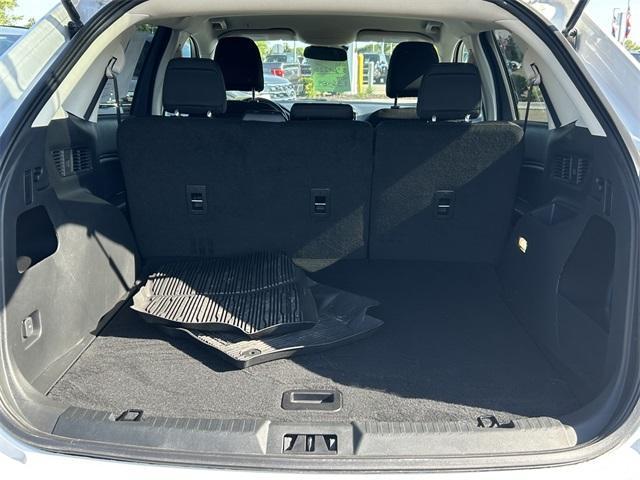 Photo of 2024 Oxford White Ford Edge
