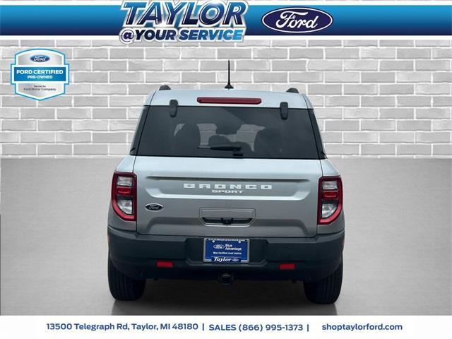 Photo of 2022 Iconic Silver Metallic Ford Bronco Sport