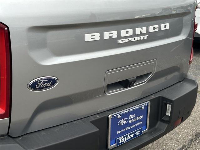 Photo of 2022 Iconic Silver Metallic Ford Bronco Sport
