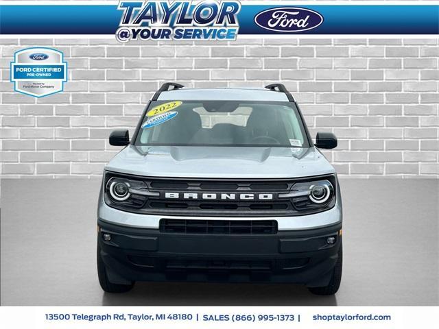 Photo of 2022 Iconic Silver Metallic Ford Bronco Sport