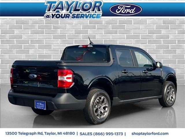 Photo of 2023 Shadow Black Ford Maverick