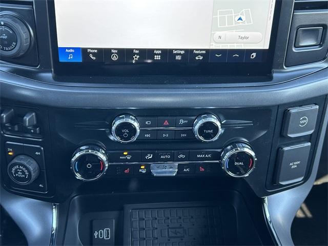 Photo of 2025 Oxford White Ford F-150
