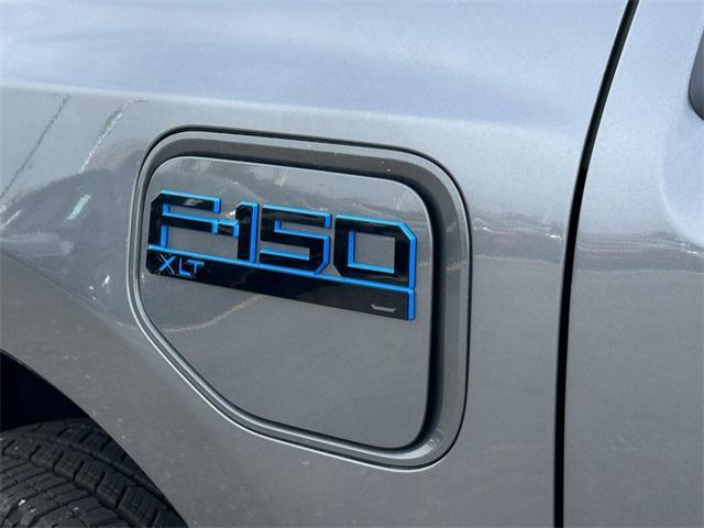 Photo of 2025 Carbonized Gray Metallic Ford F-150 Lightning