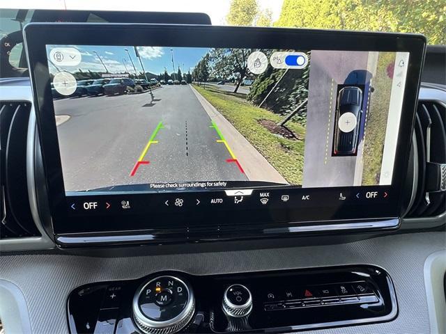 Photo of 2025 Agate Black Metallic Ford Expedition