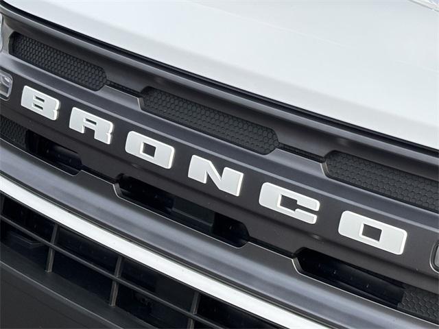 Photo of 2023 Oxford White Ford Bronco Sport
