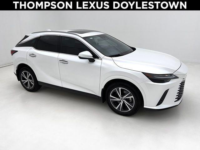 Photo of 2023 Eminent White Pearl Lexus RX 350