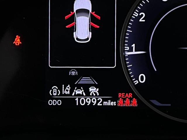 Photo of 2023 Eminent White Pearl Lexus RX 350