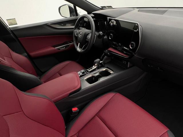 Photo of 2022 Atomic Silver Lexus NX 350