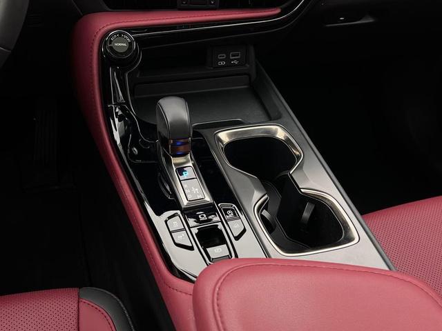 Photo of 2022 Atomic Silver Lexus NX 350