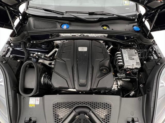 Photo of 2023 U Porsche Macan