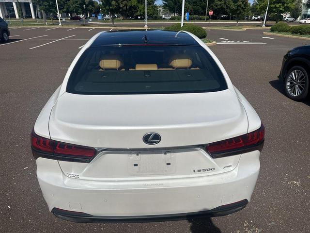 Photo of 2023 Eminent White Pearl Lexus LS 500