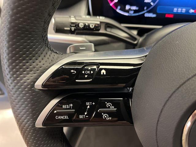 Photo of 2025 Polar White Mercedes-Benz GLC 300