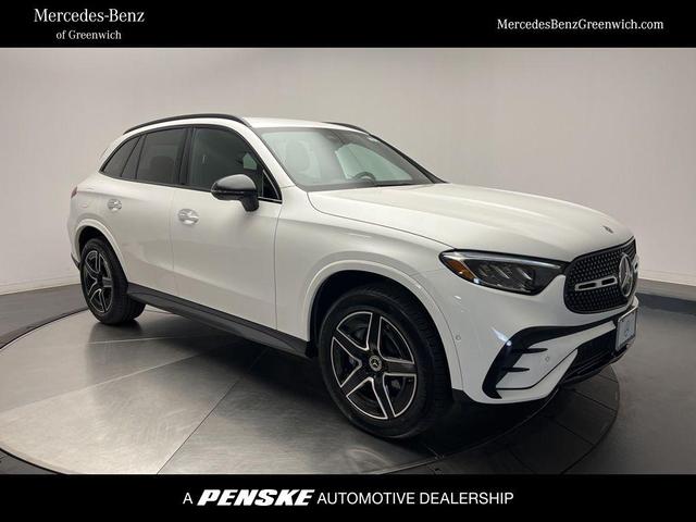 Photo of 2025 Polar White Mercedes-Benz GLC 300