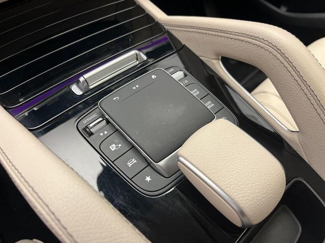 Photo of 2024 Black Mercedes-Benz GLE 350
