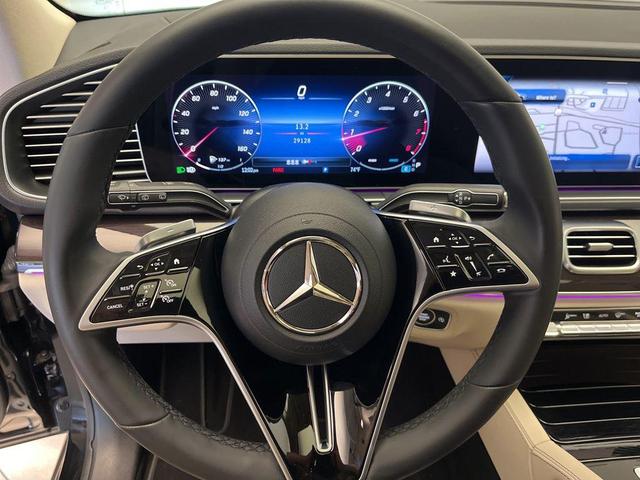 Photo of 2024 Black Mercedes-Benz GLE 350